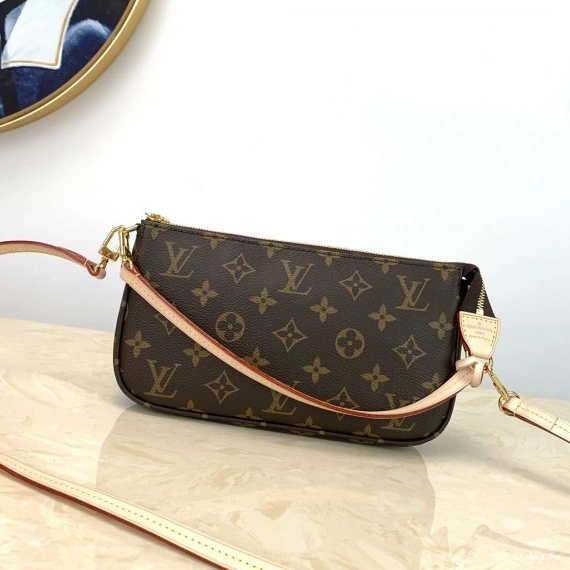 Louis Vuitton ACCESSOIRES POCHETTE 0801